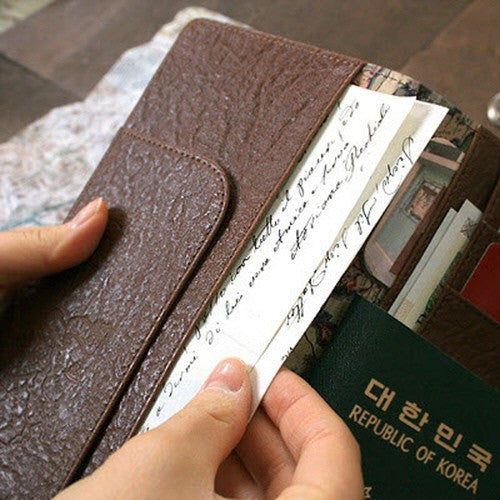 Souvenirs De Voyage Passport Case - The Eiffel Tower
