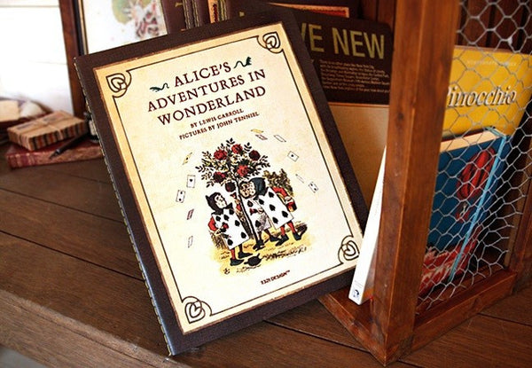 Alice Stitch Weekly Planner (L)