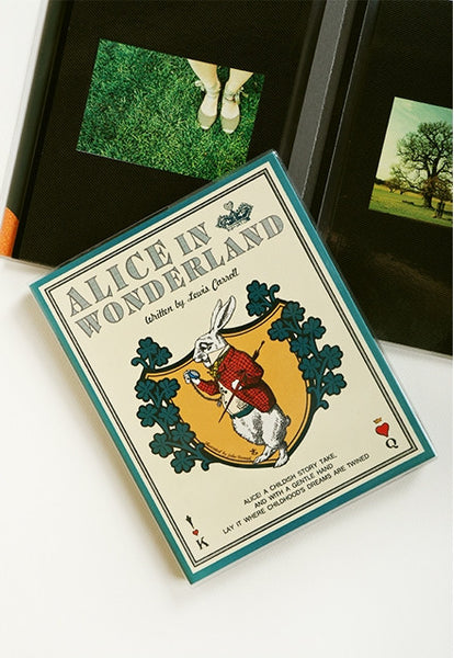 ALICE IN WONDERLAND PHOTO ALBUM - Waistcoat Rabbit