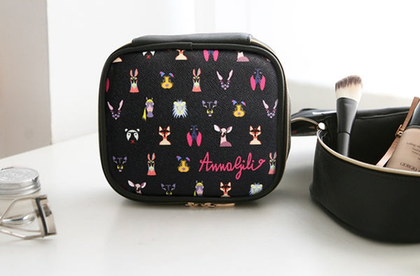 Square Cosmetic Pouch Anna Gili - Animals Signature Black